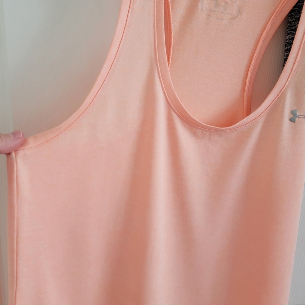 Bundle Of 2 Under Armour Women's HeatGear Racerback Tank Tops, XS - Picture 7 of 10